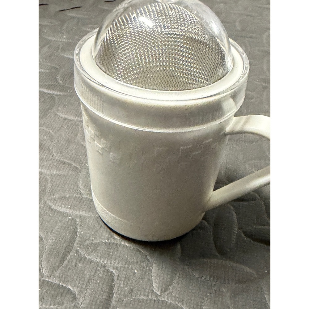 Pampered Chef Flour Sugar Shaker Duster 1695 Powdered Mesh Cap Vintage NWOT - Picture 7 of 7